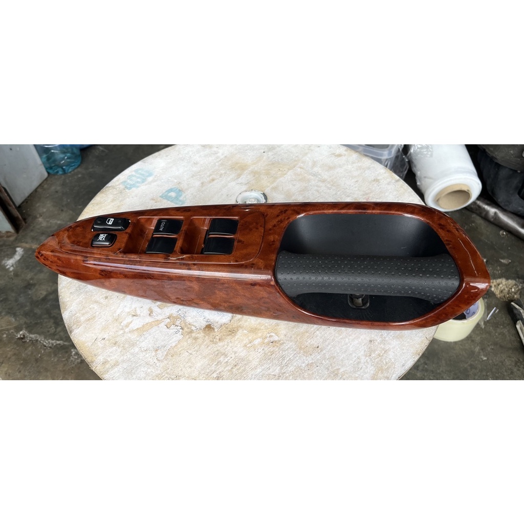 สวิตช์ p/window main toyota estima acr30