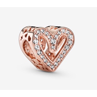 [พร้อมส่ง สินค้าแท้ 💯] Pandora Sparkling Freehand Heart Charm