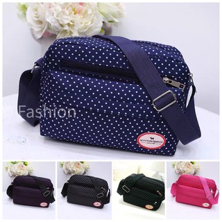 (ใส่โค้ดลดเพิ่ม MMS15BAG) Fashion handbag กระเป๋าสะพายผ้าใบ สำหรับผู้หญิง มีหลายช่องT-797