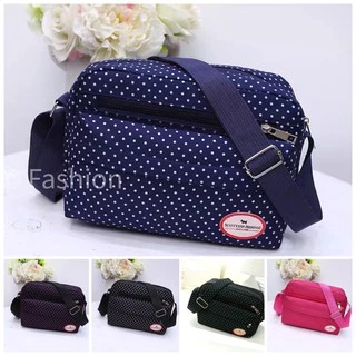 (ใส่โค้ดลดเพิ่ม MMS15BAG) Fashion handbag กระเป๋าสะพายผ้าใบ สำหรับผู้หญิง มีหลายช่องT-797