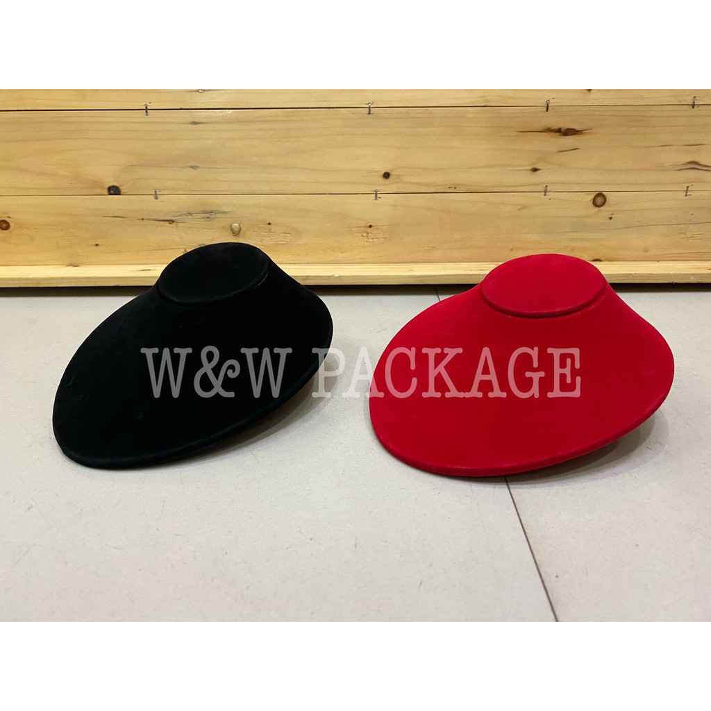 คอสร้อยตุ่มสูง9cm. คอโชว์สร้อยงานกำมะหยี่งานไทยมี2สีแดงดำ พร้อมส่ง by W&W PACKAGE