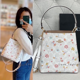 👑ผ่อน0%~แท้100%👑c8610 กระเป๋าสะพาย Coach Small Town Bucket Bag In Signature Canvas With Mystical Floral Print