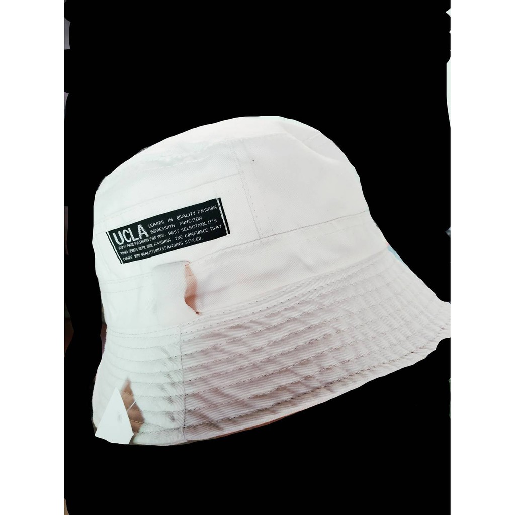หมวก bucket UCLA สีเบจ