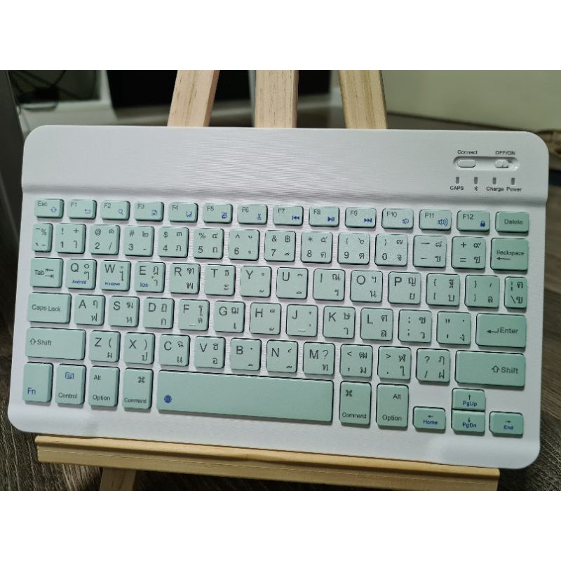 keyboard bluetooth :)