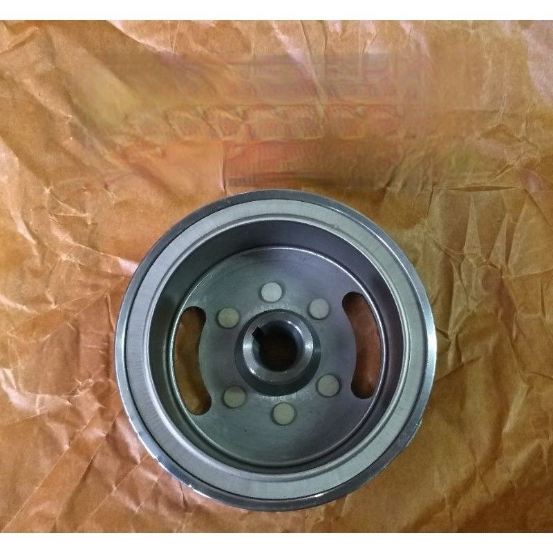 ล้อแม่เหล็กจาน จานไฟ  ดรีมเก่า ดรีมคุรุสภา ดรีมตูดเป็ด ดรีมตูดมน (สตาร์ทเท้า) 1ชิ้น