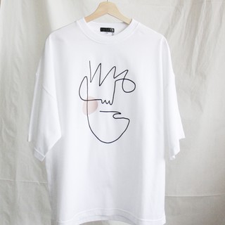 GURETO | เสื้อยืดโอเวอร์ไซส์ : Man. W