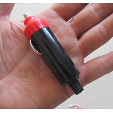 ปลั๊กจุดบุหรี่ ตัวผู้  12V  + ฟิวส์ 10A ( รุ่น หัวสีแดง ไม่มีฟิวส์) - รูปที่ 2
