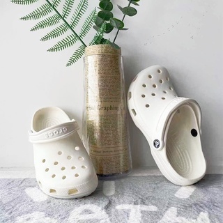 ฟรี 2 jibbitzs พร้อมส่ง!! Crocs แท้ หิ้วนอก ถูกกว่าshop