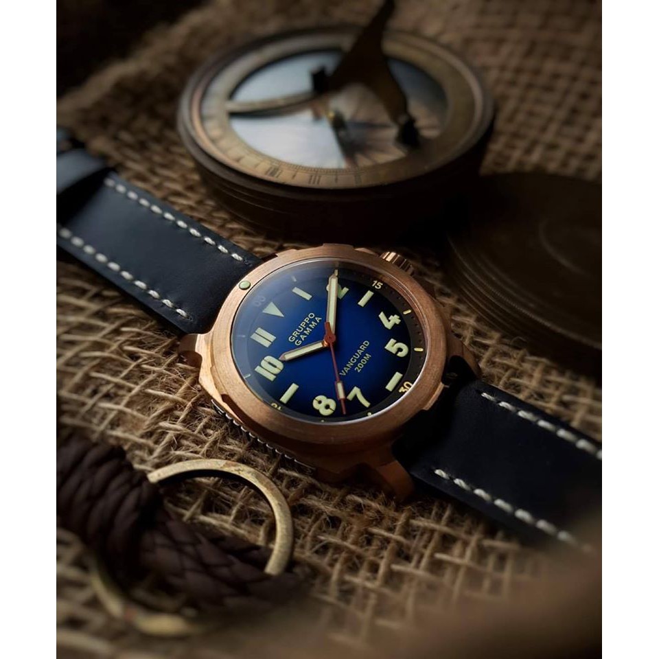 นาฬิกา Gruppo Gamma AN-18 วัสดุ Bronze เครื่องสวิส