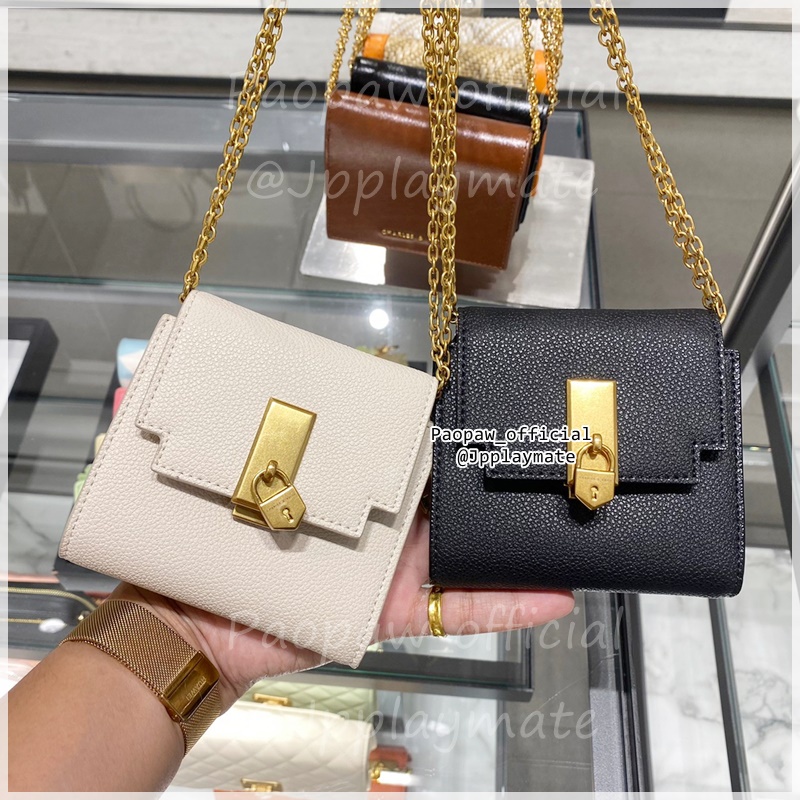 CHARLES & KEITH กระเป๋าสตางค์  รุ่น Locket Metallic Accent Short Wallet : CK6-10770508 พร้อมกล่อง ถุ