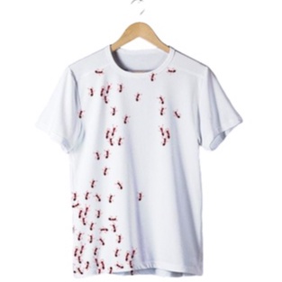 เสื้อยืดราคาถูก เสื้อยืดสายหวาน ลายมดแดง มี สีขาว และสีเทา