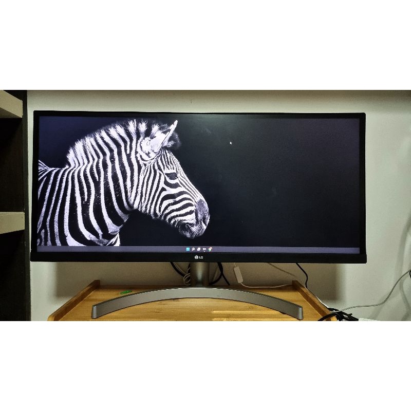 LG29WK600-W Ultrawide Monitor 29" (มือสอง)