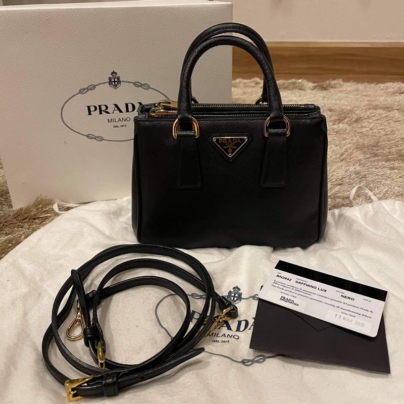 prada saffiano mini 20'