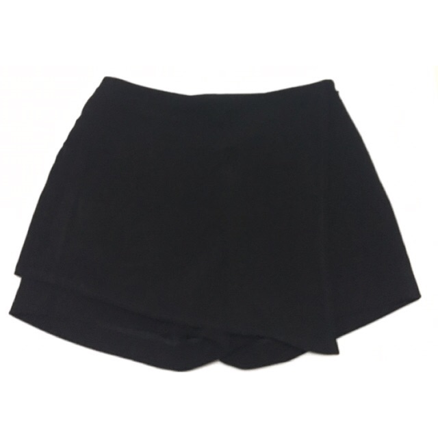 Black Pepper Short : Stillista Shop