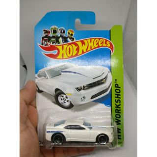 Camaro capo modelcar by hot wheels