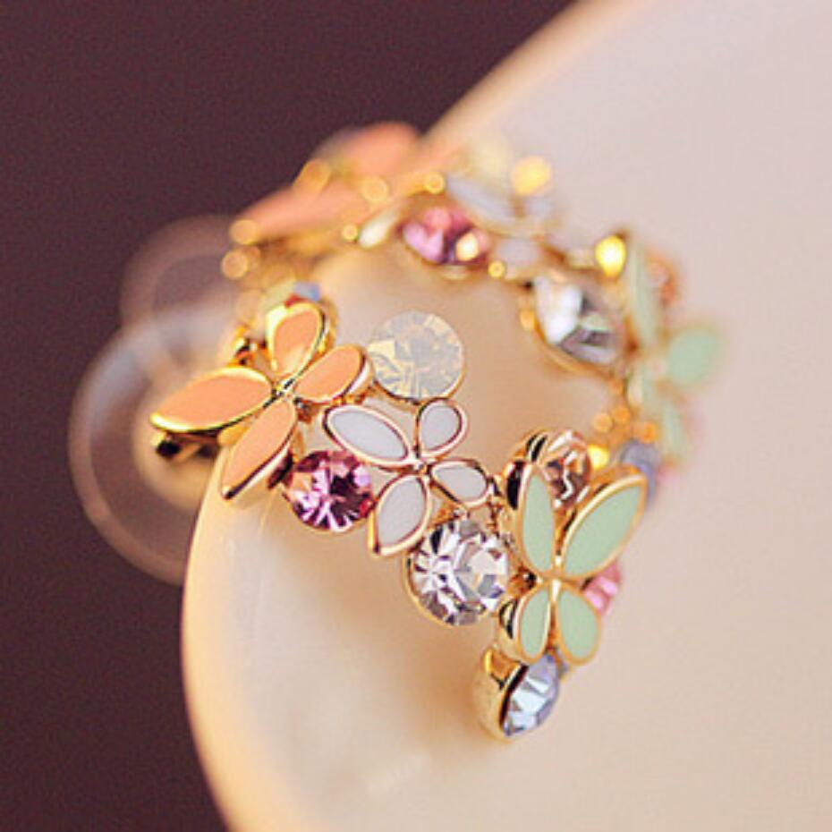 ใหม่แฟชั่น Gold Rhinestone ดอกไม้ที่มีสีสันพราว C-type ผีเสื้อสตั๊ดต่างหูผู้หญิงงานแต่งงานเครื่องประดับ Fine