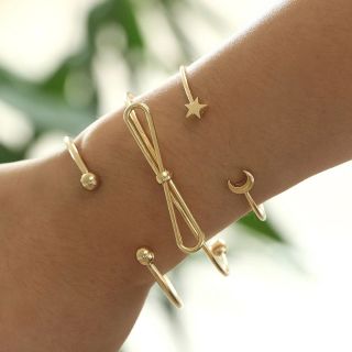 กำไลเซ็ท • Bangle Set