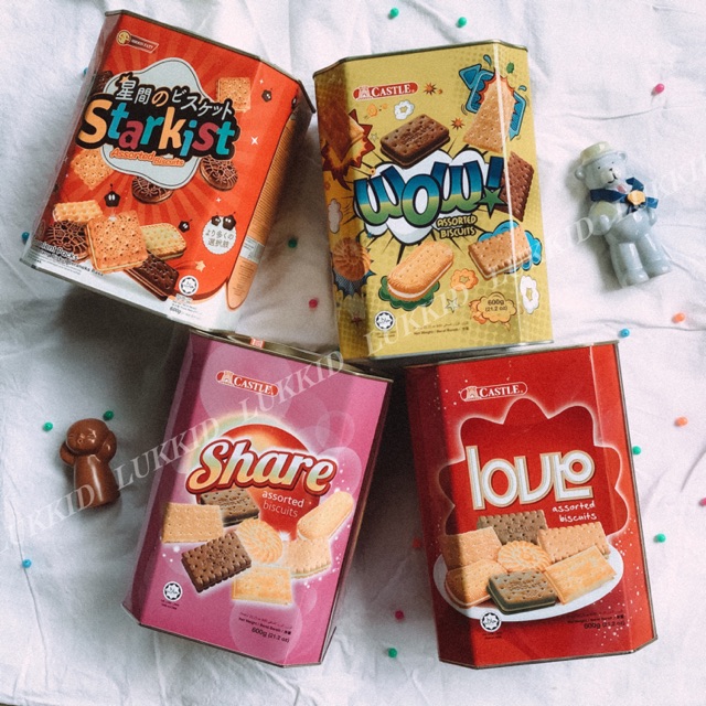 CASTLE : ASSORTED BISCUITS ขนมปังปี๊บ บิสกิตหลากรส หลากสี