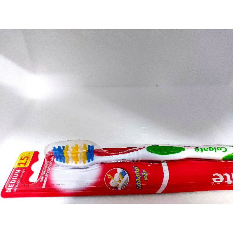 แปรงสีฟัน คอลเกต แปรงขนแข็ง คละสี ตอนแพคเกจใหม่เป็นขนนุ่มปานกลางนะค่า ราคาต่อ1อัน