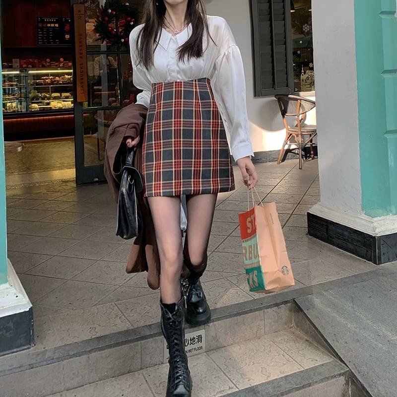 C6151 Michie short dress เดรสสั้น เสื้อแขนยาว ช่วงกระโปรงเป็นลายสก็อต