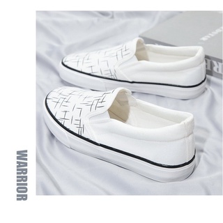 รองเท้าผ้าใบ แบบสวม slip on ใส่สบาย ใส่เที่ยว รุ่น 192-QINYM STORE(คินิม สโตร์)