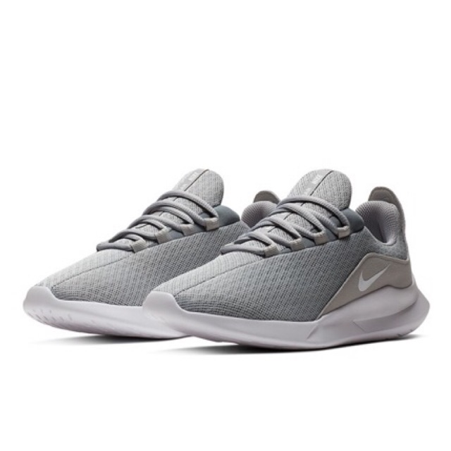 NIKE VIALE แท้ รุ่นAA2185 001 เบอร์5 พื้นรองเท้าเป็นโฟม ราคาเต็ม2,300฿ พร้อมกล่องจาก shop