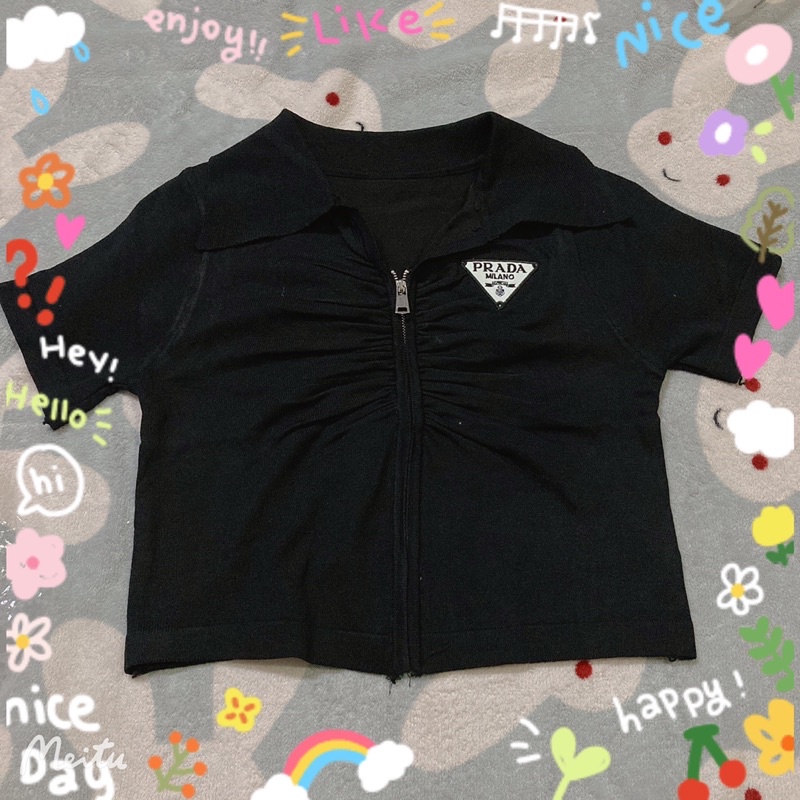 เสื้อprada คอปก ตราปัก