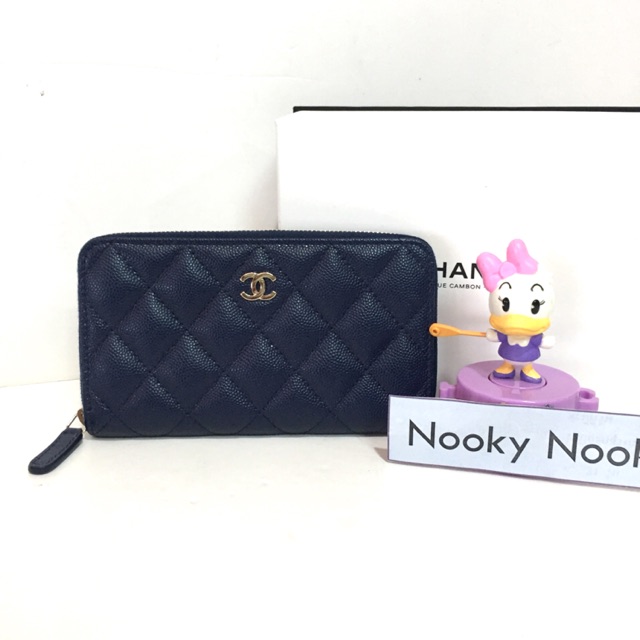 Chanel medium zippy wallet 💯%