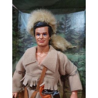 **กล่องชำรุด พลาสติกแตก** Rare Vintage Davy Crockett 12" Doll Action Figure 1993 Mattel w/Bowie Knife &amp; Hatchet