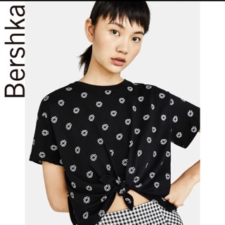 Bershka เสื้อยืดน่ารัก แขนสั่น ผูกเอว