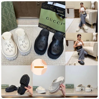 code 20p จีจี รองเท้าแตะสวมเสริมส้น GG รุ่น Platform perforated G sandal ด้านหน้าฉลุลายGG ตัวส้นสูง 2 นิ้ว