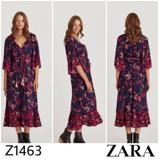 เดรสยาว ZARA คอวีมีเชือกพู่ๆ ผ้าคอตตอน พิมพ์ลายดอกไม้สไตล์โบฮีเมียน สีน้ำเงินกับบานเย็น