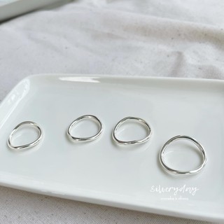 Curve rings แหวนเงินแท้ 92.5%