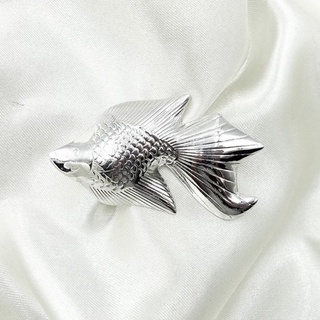 DSP เข็มกลัดเงินรูปปลา เข็มกลัดรูปสัตว์ เข็มกลัดปลาเงินแท้ 925: DSP 925 Sterling Silver Brooch [ASPC0068]