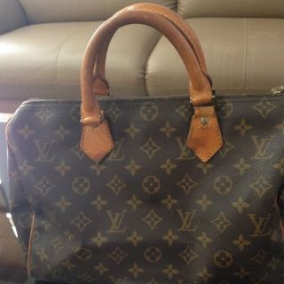 กระเป๋า LV speedy 30 รุ่น vintage  คาวไฮด์ ตามการใช้งาน