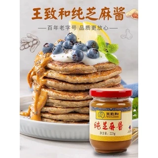 ซอสงา พร้อมส่ง(王致和纯芝麻酱)ขนาด 225g เป็นซอสที่มีกลิ่นหอมของงาบด มีรสชาติหอมอร่อยกลมกล่อม