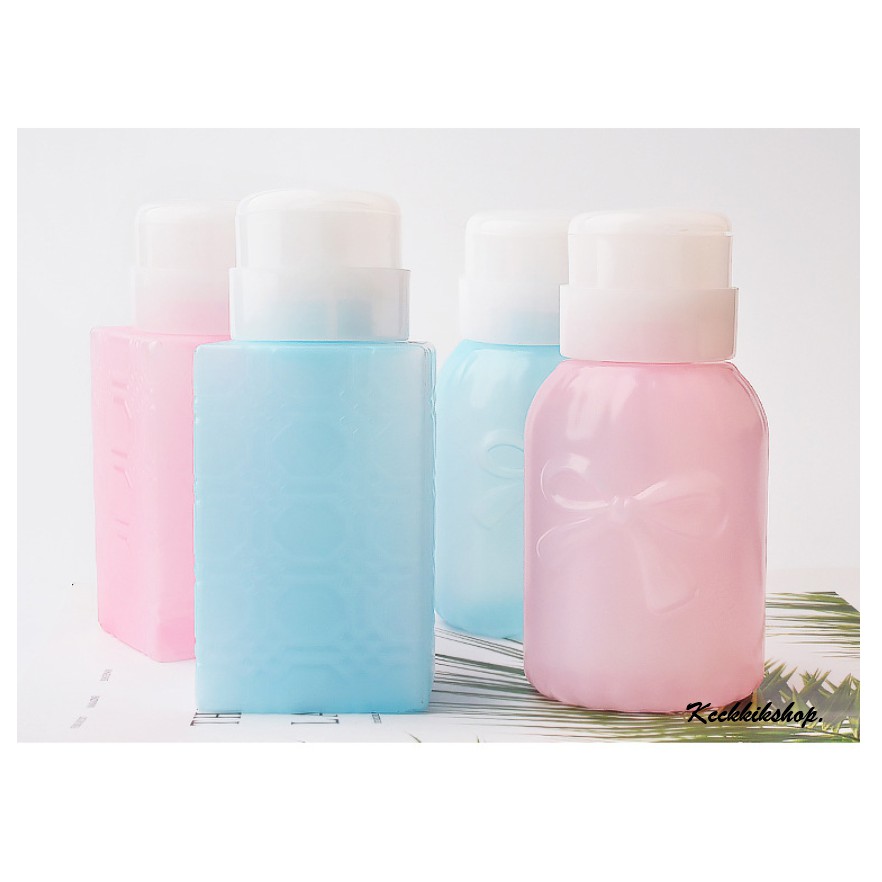 ขวดปั๊มลายโบว์ฟ้า ขวดใส่น้ำยาล้างเล็บ ขนาด 200 - 250 ML.
