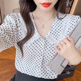 💕งานเสื้อแฟชั่น💕 #พร้อมส่ง -เสื้อคอบัว แต่งลูกไม้ที่ปก และแขน ผ้าซีฟอง ใส่สบาย งานสวย