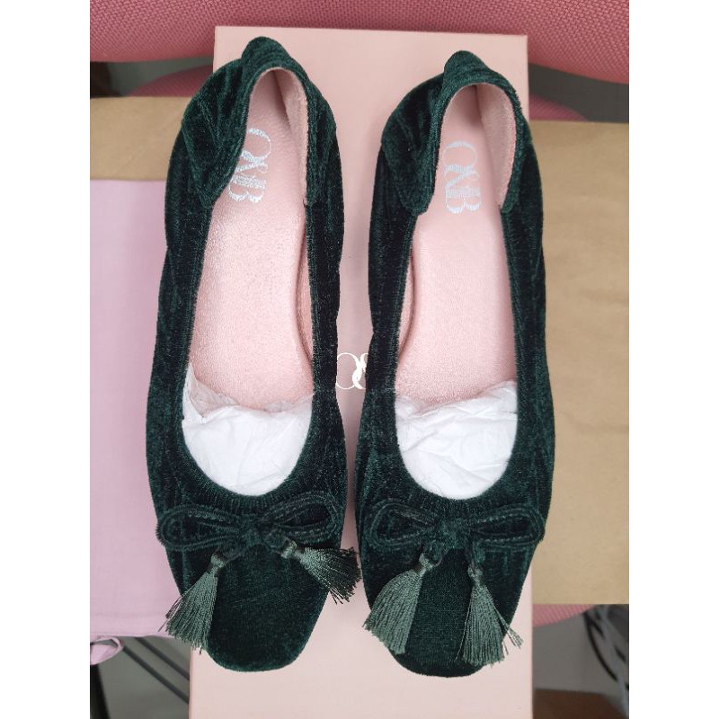 O&B Audrey Antoinette Marie Green, 35 OandB, rarely Used