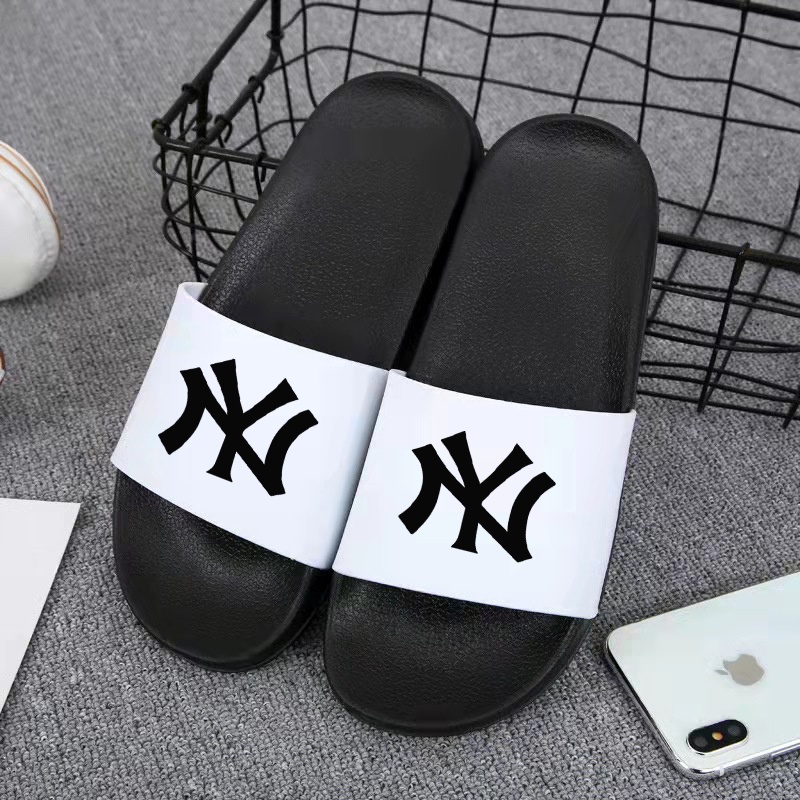 ❤️ถูกและดี!!!❤️Fashion home slippers รองเท้าแตะแฟชัน ใส่ได้ทั้งผู้ชาย ผู้หญิง TXB39