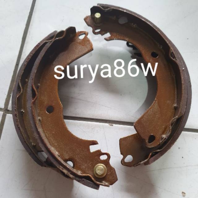 ผ้าเบรค nissan grand livina xgear - ผ้าเบรคหลัง nissan grand livina xgear ก้ามเบรค