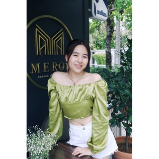 เสื้อครอปสีเขียวลูกแพร💚 #F001