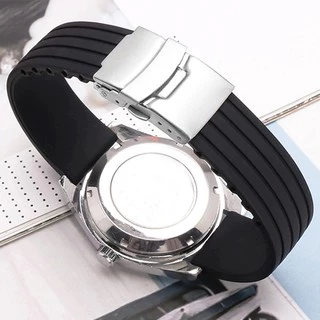 B&G สายนาฬิกา Silicone Strap เเบบนิ่ม สายยางซิลิโคน ลายเส้นตรงสี่เส้นแนวยาว มีขนาด 18 mm, 20 mm, 22 mm, 24 mm