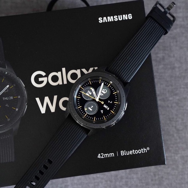 Samsung Galaxy Watch S4 42mm (มือสอง) sale 6,000 THB