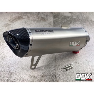 ปลายท่อตรงรุ่น Xmax300 Akrapovic 18 นิ้ว เลสสีเงินยิง ปากคาร์บอนเคฟล่าแท้ ปากเฉียง โลโก้เลเซอร์