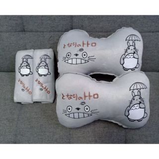 SET ที่หุ้มเบลท์ 1คู่+หมอนรองคอกระดูก 1คู่  ลาย TOTORO ใส่ได้กับรถทุกรุ่น ทุกยี่ห้อค่ะ