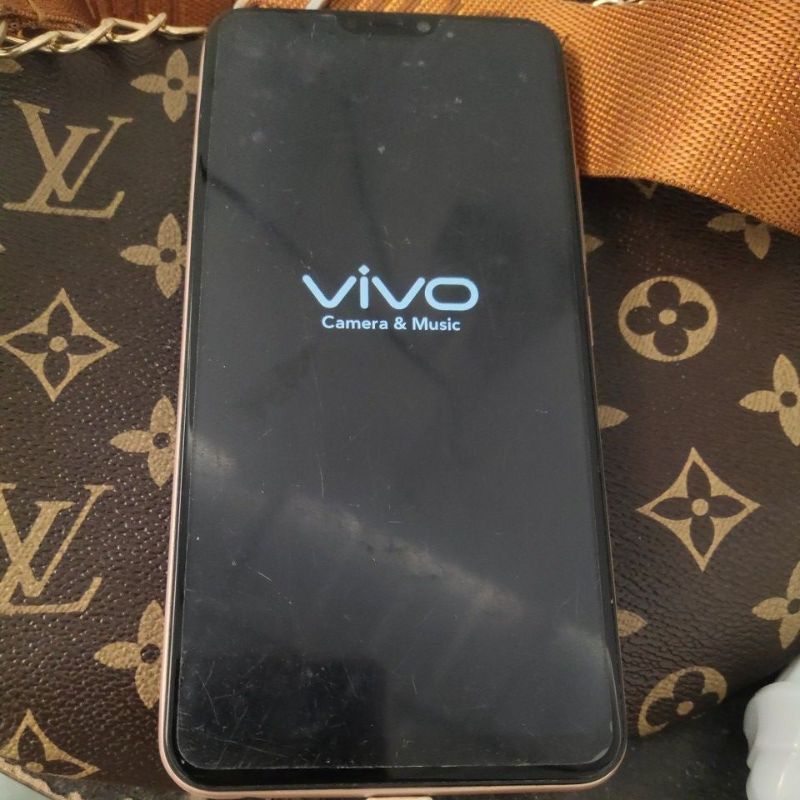Vivo Y81s โทรศัพท์มือสองสภาพ99℅