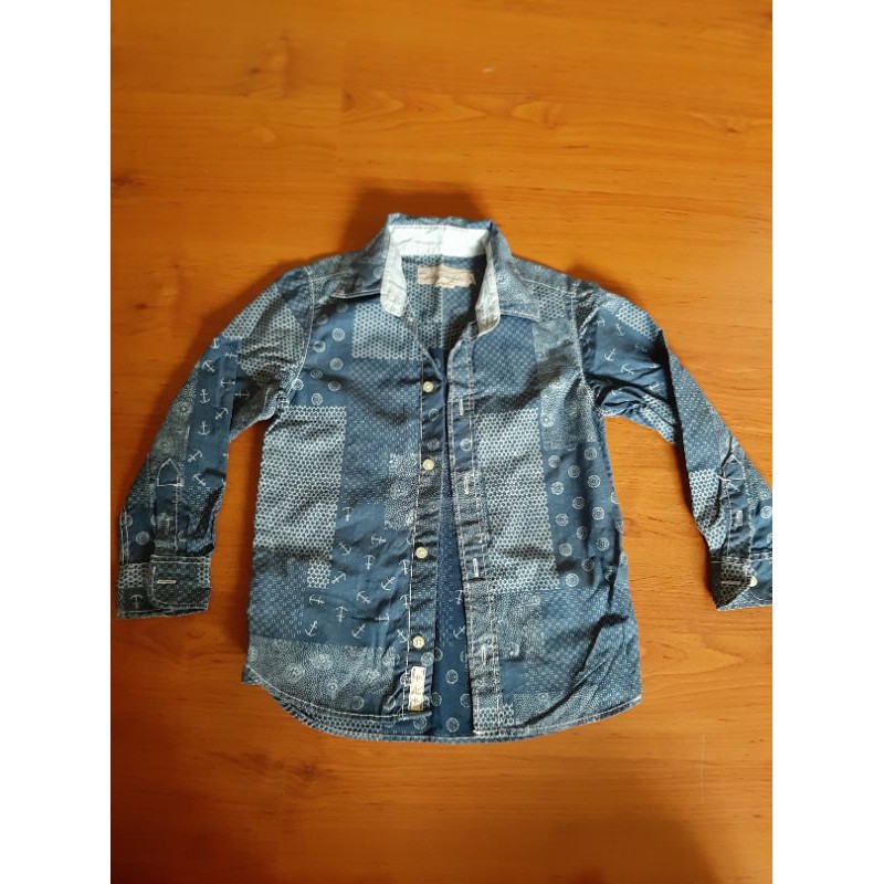 เสื้อเชิ้ตเด็กผู้ชายH&M size110 มือสองสภาพเหมือนใหม่