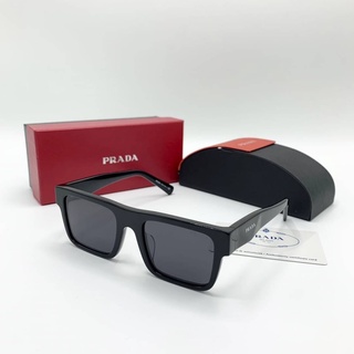 PRADA SQUARE FRAME SUNGLASSES แว่นกันแดด แบรนด์ปราด้า ทรงเหลี่ยม กันแดด uv400 สีดำ