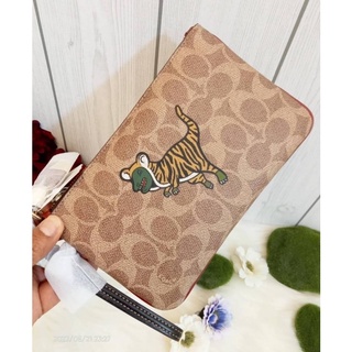 COACHแท้พร้อมส่ง 💯 COACH Wallet คล้องเเขน